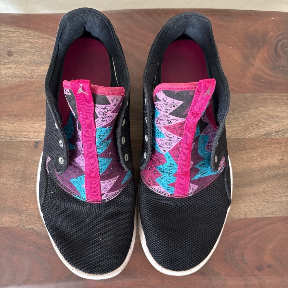 Nike Air Jordan Eclipse GG 8.5y Bel Air Hare Black Pink Speckle